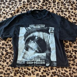 Cropped Deftones T-Shirt